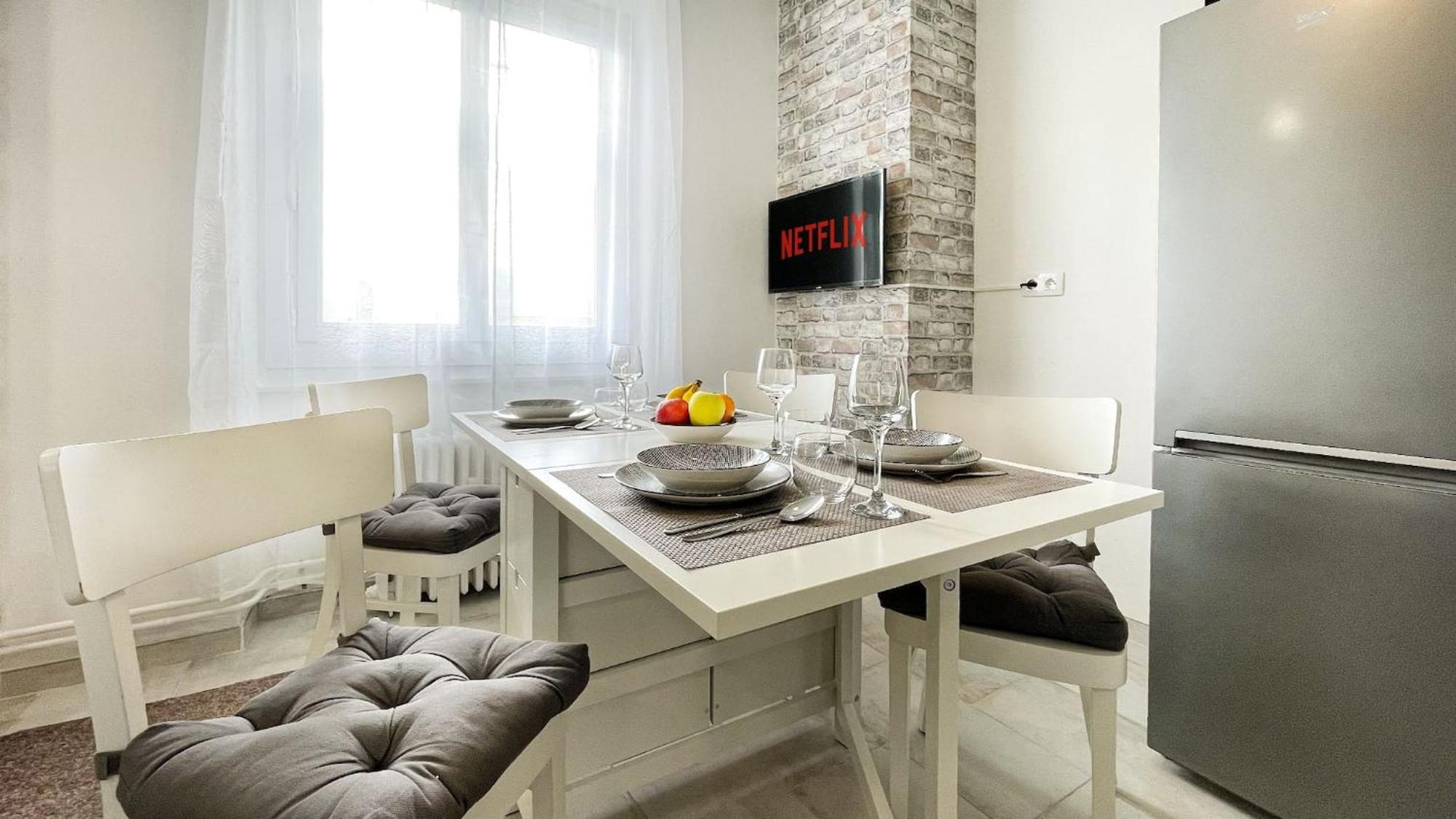 Homey Keola - Parking Prive Gratuit - Aux Portes De Geneve - Au Pied Du Tram - Appartement Avec 1 Chambre Et Un Grand Salon Avec Un Canape-Lit Ambilly Exterior foto
